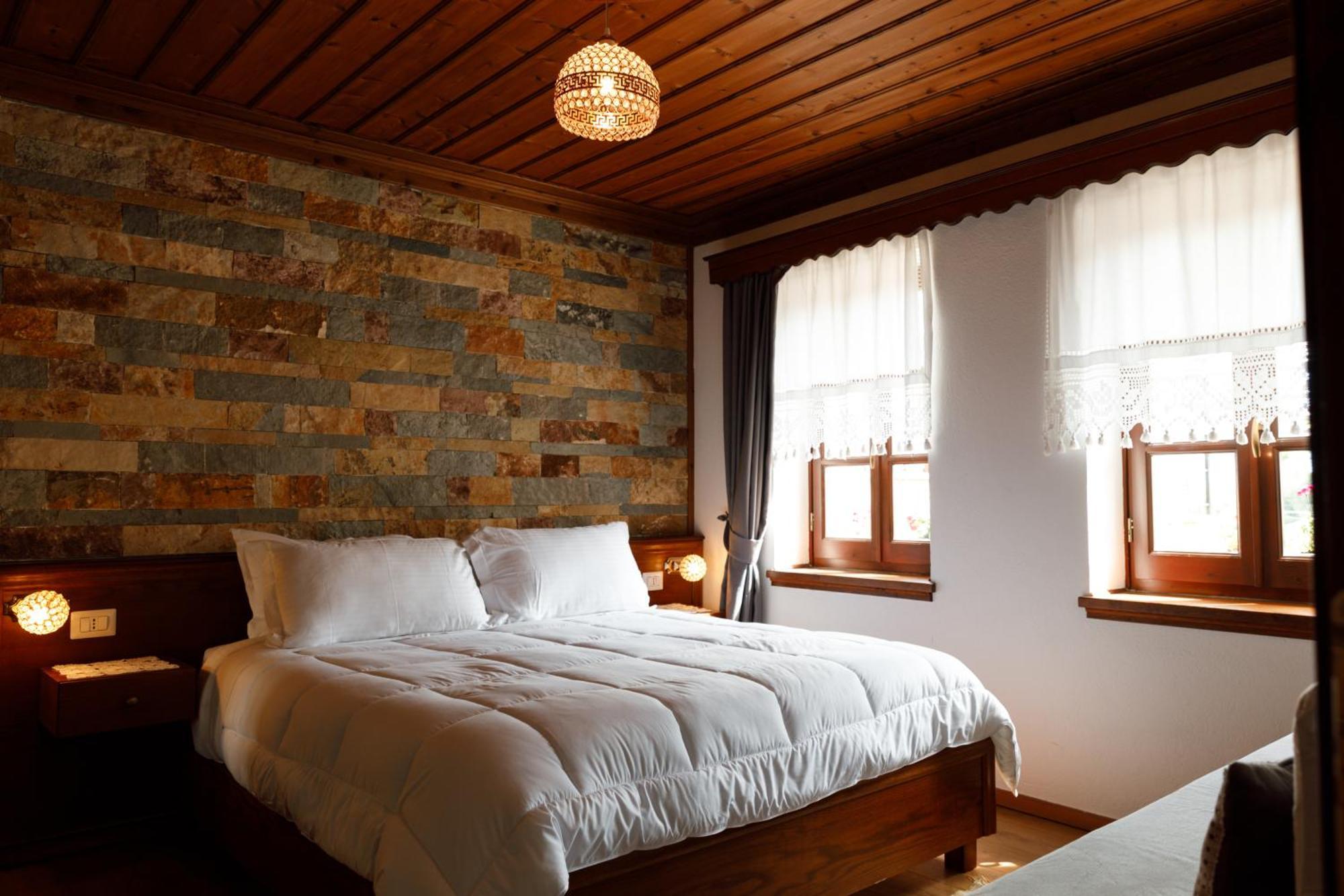 Hotel Pashai Gjirokastër Eksteriør bilde