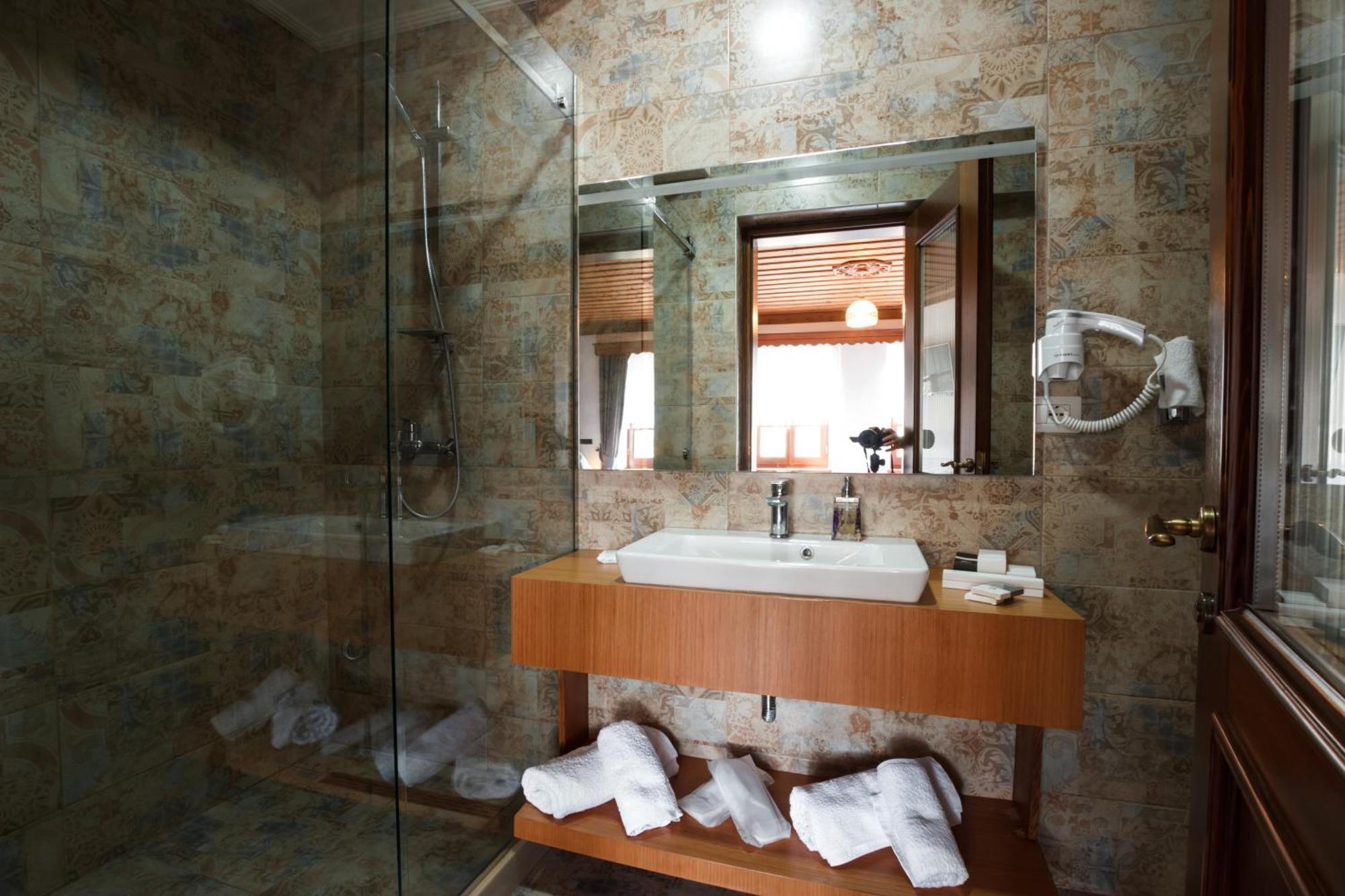 Hotel Pashai Gjirokastër Eksteriør bilde