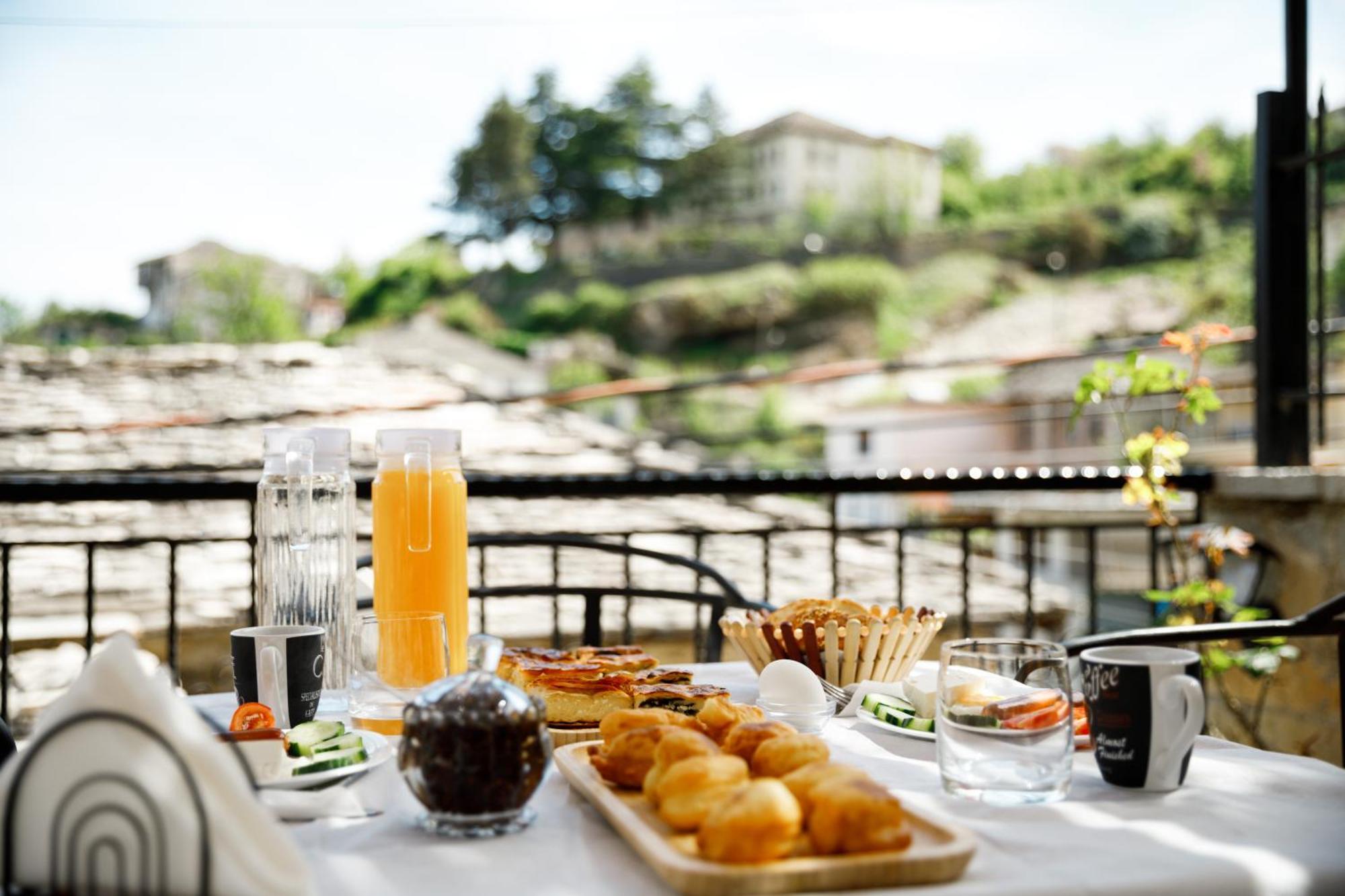 Hotel Pashai Gjirokastër Eksteriør bilde