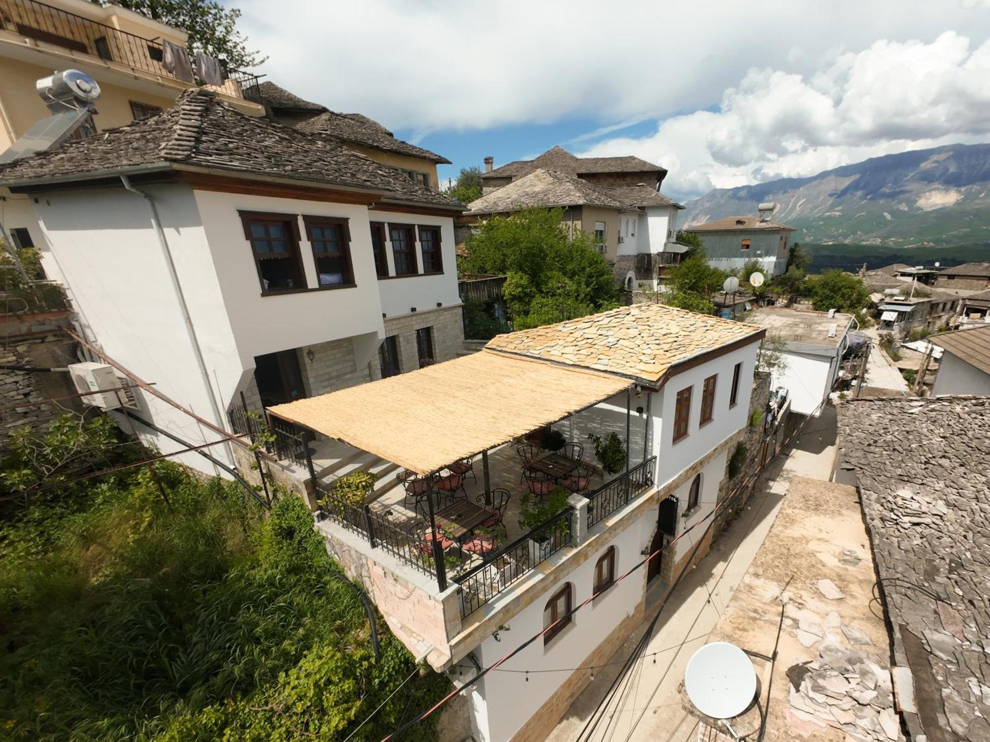 Hotel Pashai Gjirokastër Eksteriør bilde